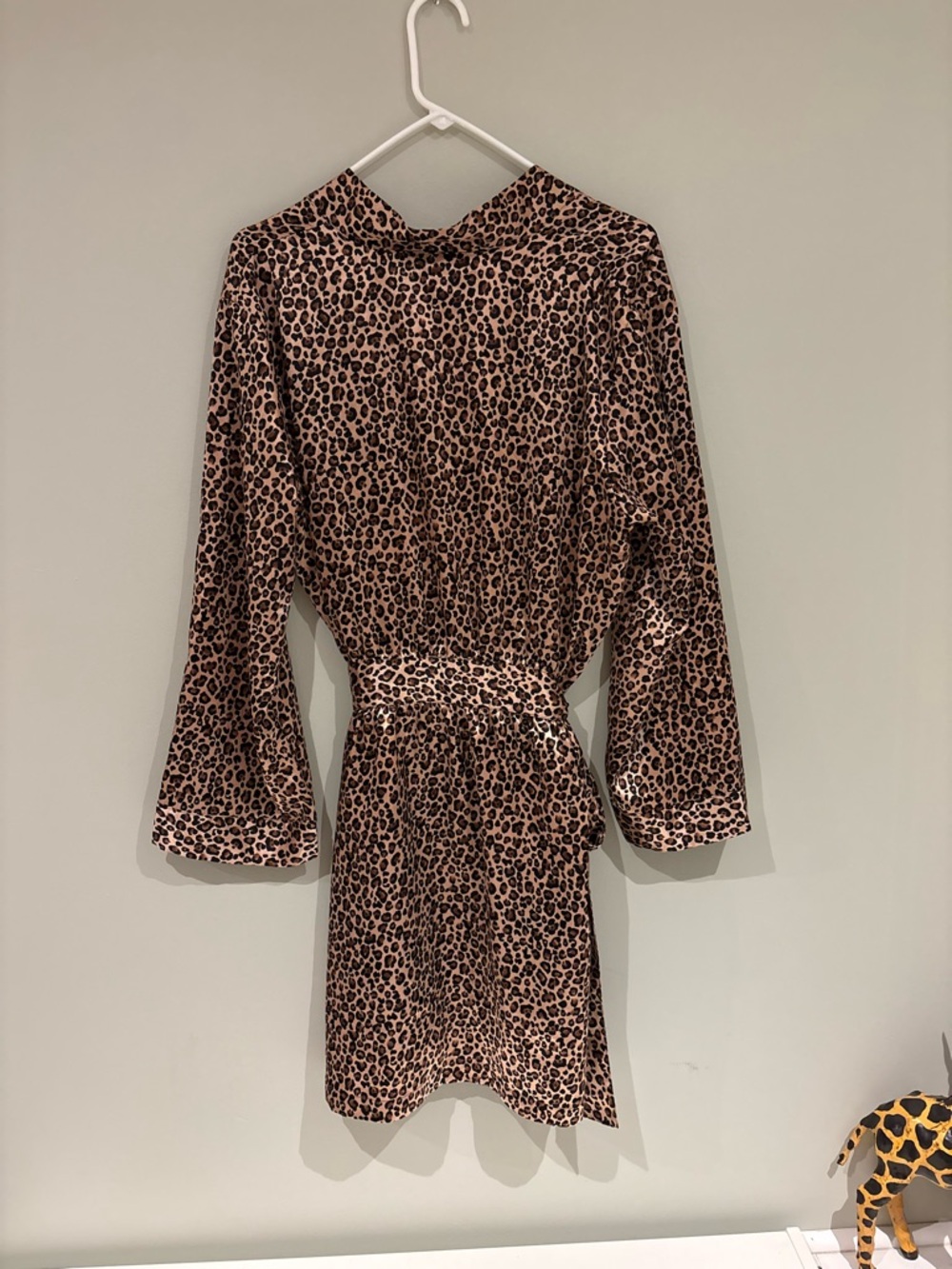 Morgan Taylor Leopard Print Intimate Robe and Gown (2 Piece) - Picture 11 of 16